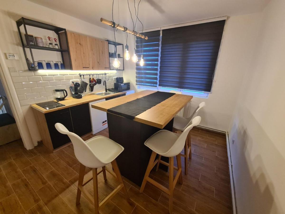 Mak Apartment - Free Parking - Balcony Сараєво Екстер'єр фото
