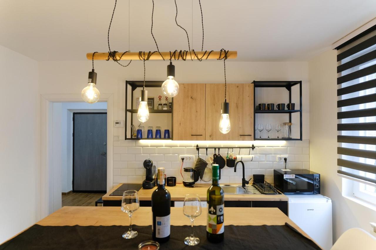 Mak Apartment - Free Parking - Balcony Сараєво Екстер'єр фото