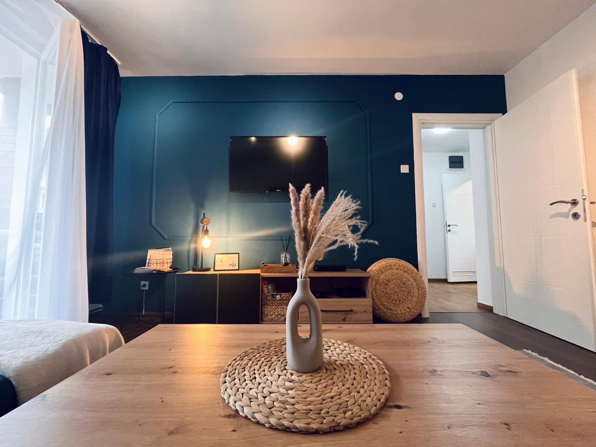 Mak Apartment - Free Parking - Balcony Сараєво Екстер'єр фото