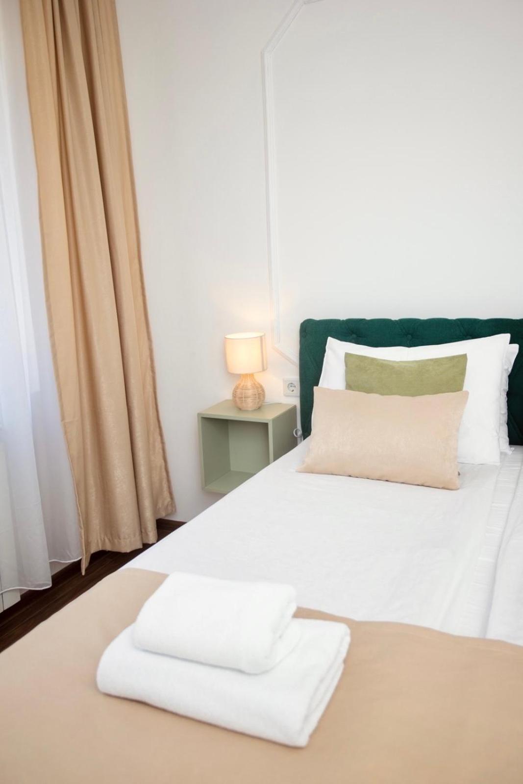 Mak Apartment - Free Parking - Balcony Сараєво Екстер'єр фото
