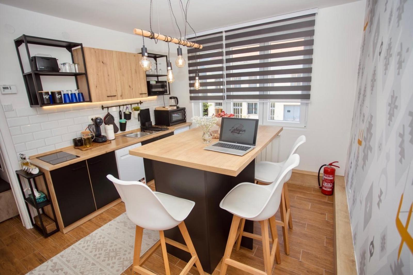 Mak Apartment - Free Parking - Balcony Сараєво Екстер'єр фото